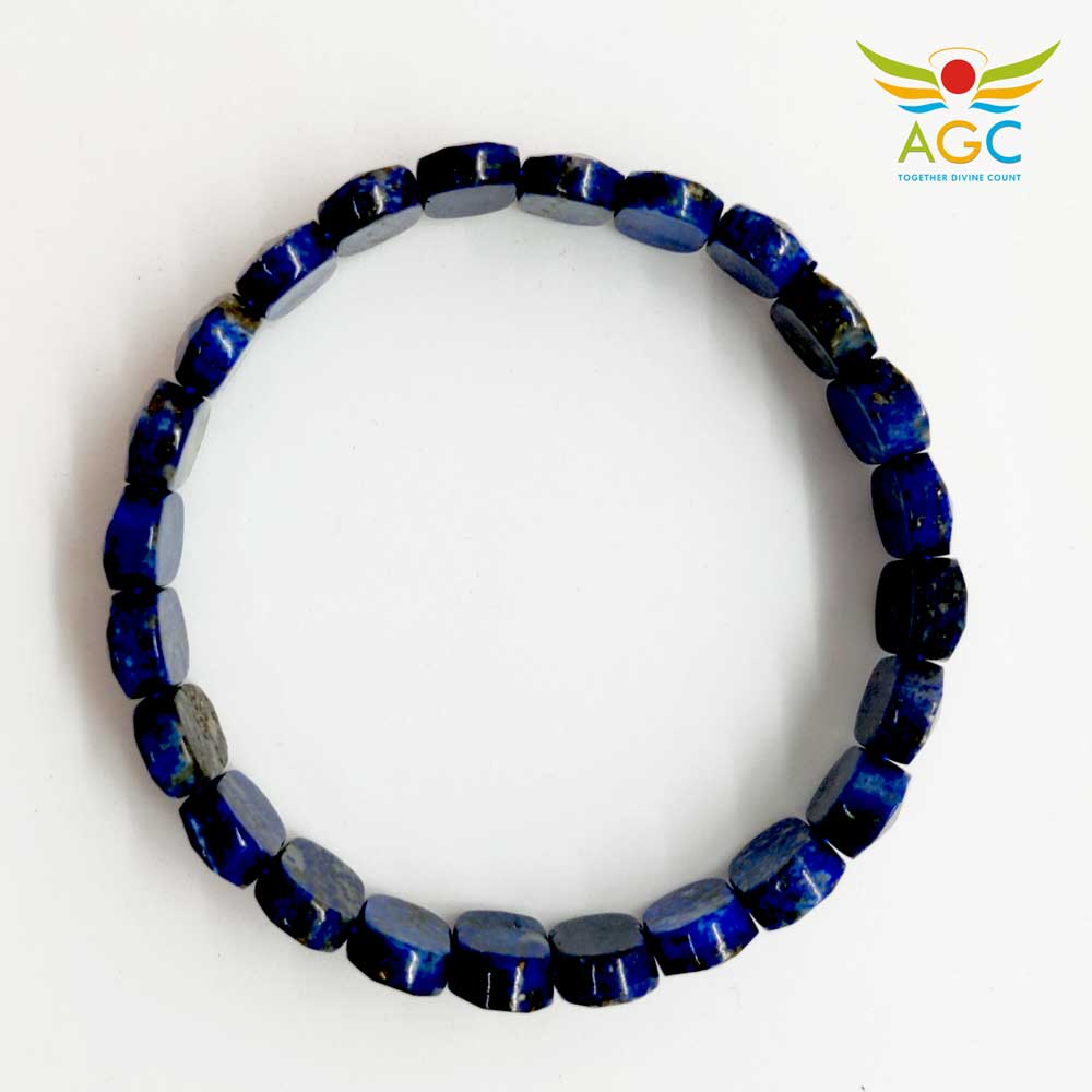 Shop Lapis Lazuli Stretch Bracelet: Beaded Bracelets at Jesse Janes – Jesse  Janes Jewelry